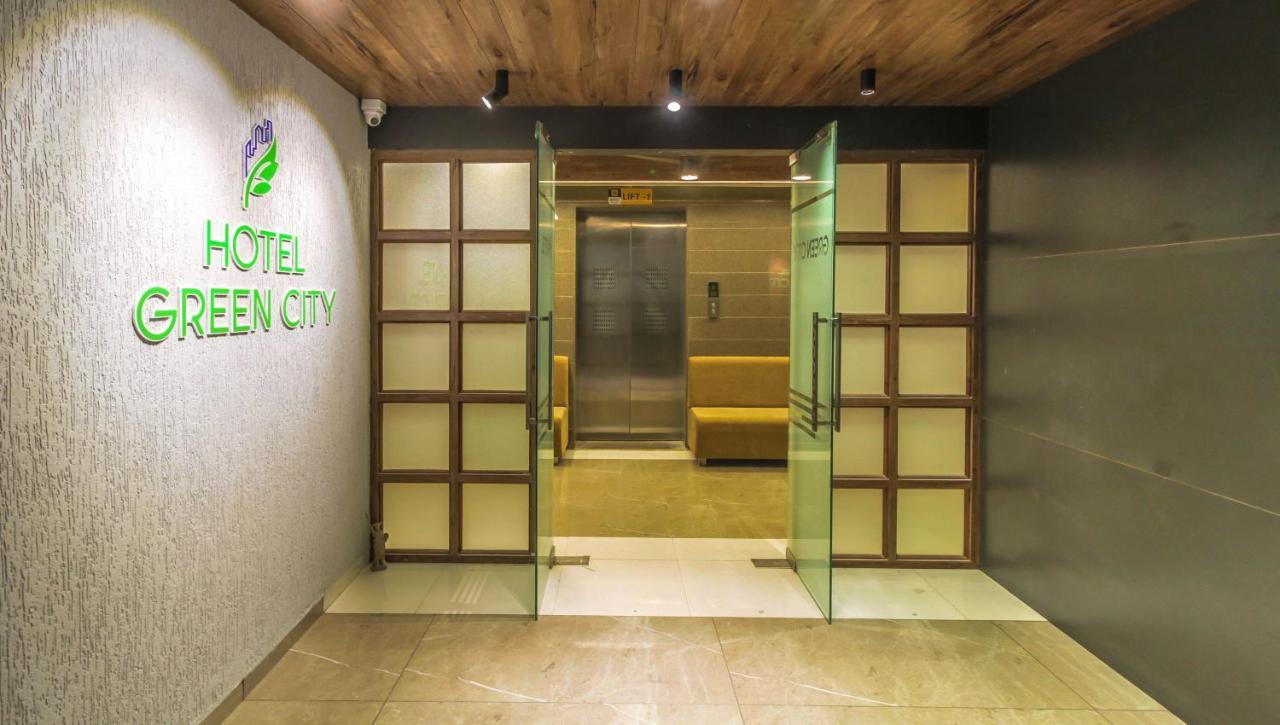 Hotel Green City Gandhinagar Esterno foto
