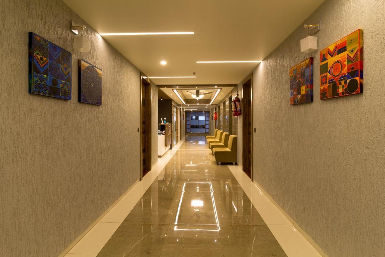 Hotel Green City Gandhinagar Esterno foto