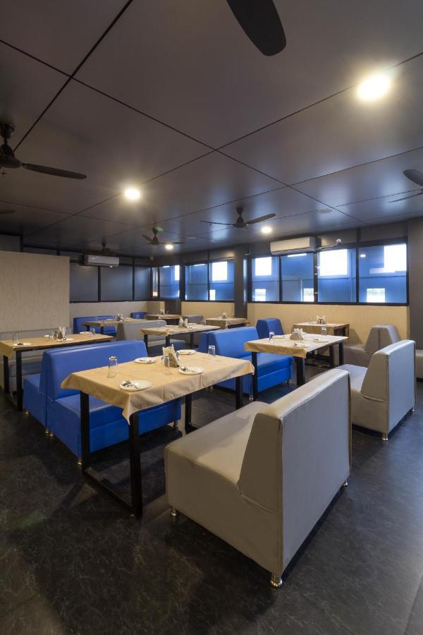Hotel Green City Gandhinagar Esterno foto