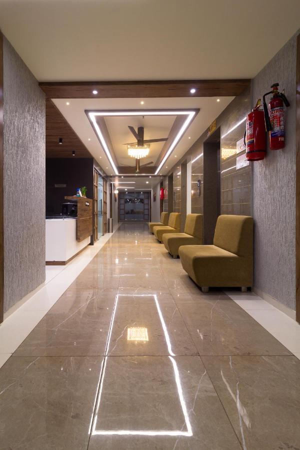 Hotel Green City Gandhinagar Esterno foto
